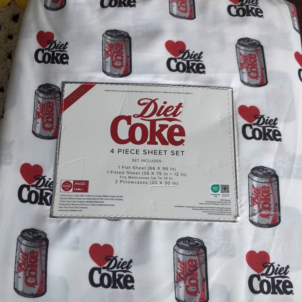 Diet Coke Sheet Set - TWIN - Picture 6 of 8